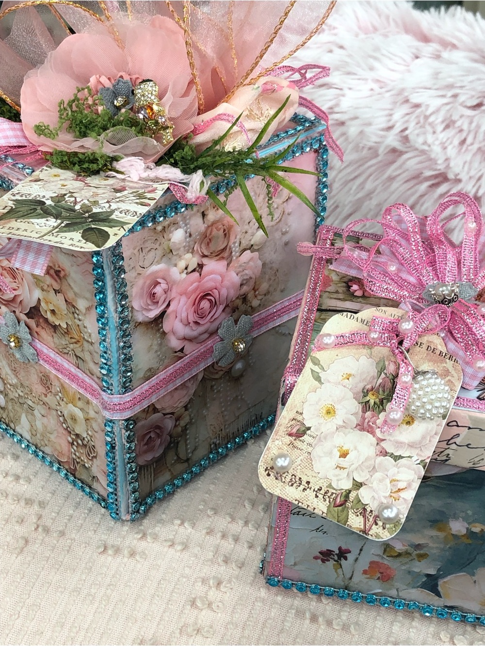Hand Crafted Pink Floral Decor Gift Boxes with Blue Trim - Picture 14 of 14